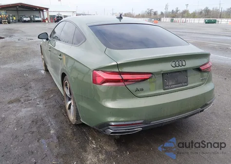 2022 Audi A5 Sportback Premium Plus 45 Tfsi S Line Quattro S Tronic z USA, uszkodzony, nr VIN WAUFACF5XNA015213